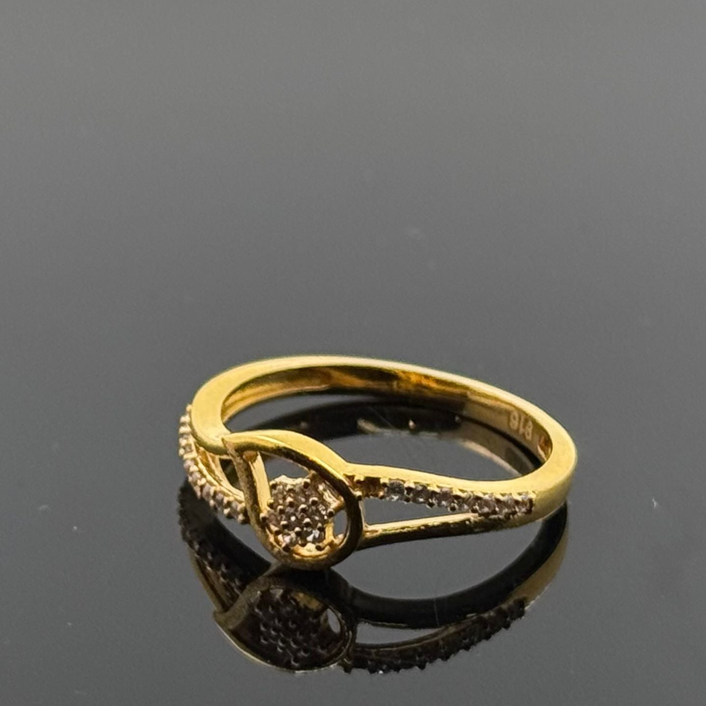 22k Solid Gold Ladies Simple Ring GR453