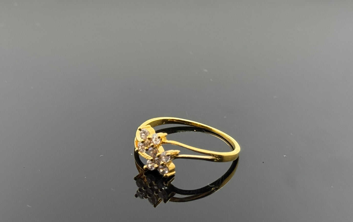 22k Solid Gold Ladies Simple Ring GR473