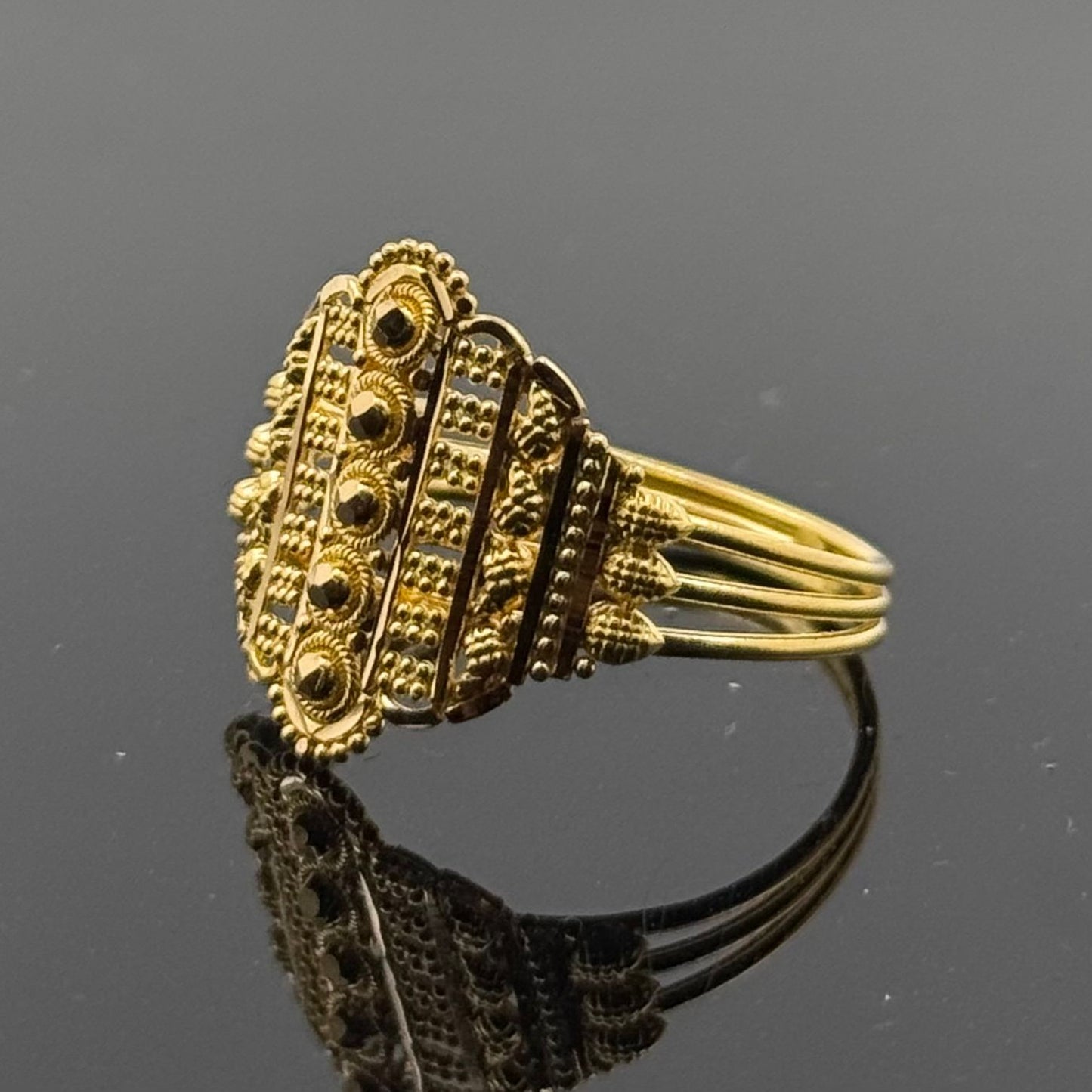 22k Solid Gold Ladies Simple Ring GR503