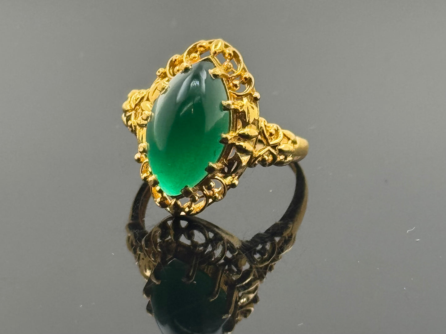 22k Solid Gold Ladies Simple Ring GR587