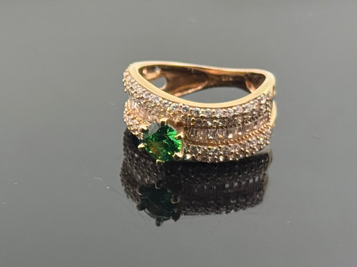 14k Solid Gold Ladies Simple Ring GR626