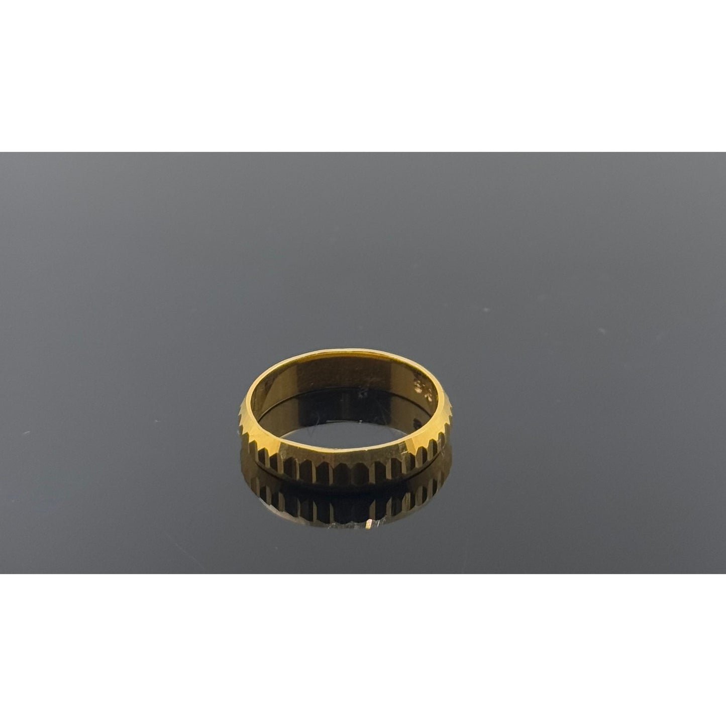 22k Solid Gold Ladies Simple Ring GR962