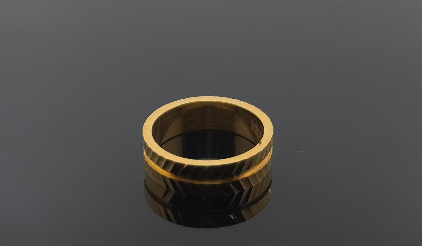 22k Solid Gold Ladies Simple Ring GR989