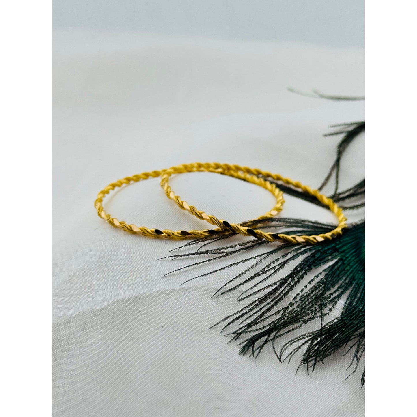 22K ELEGANT PARTY BANGLE 106