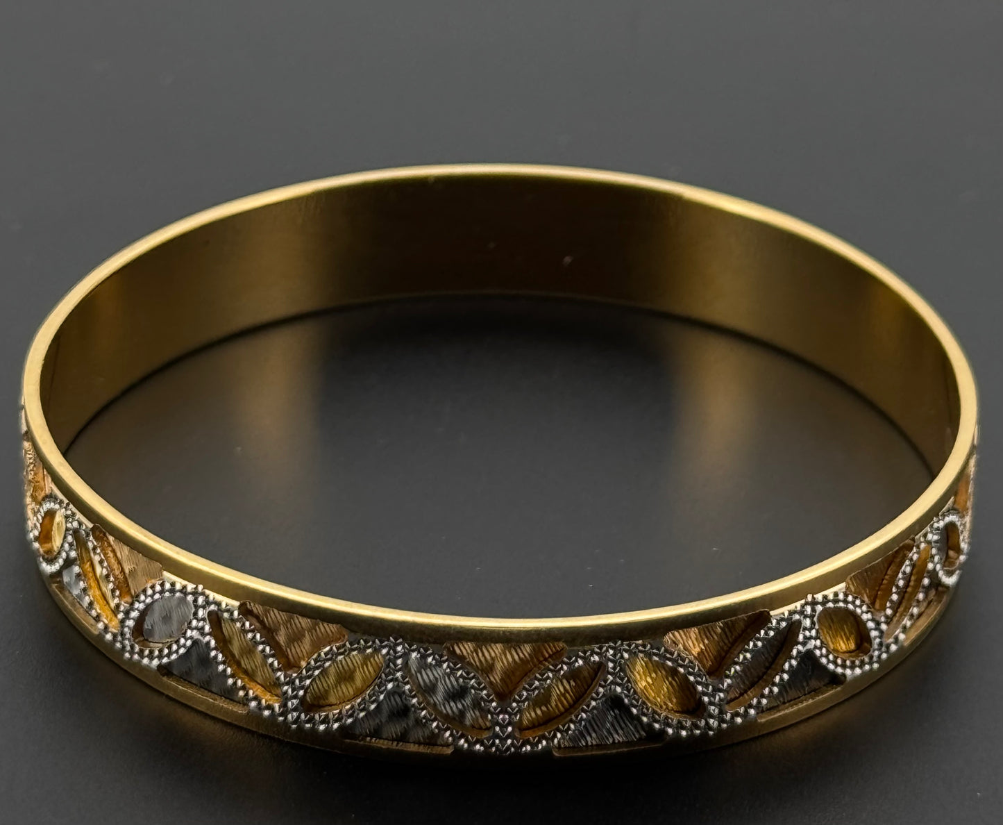 22k Solid Gold Equisite Two Tone Bangles BG24