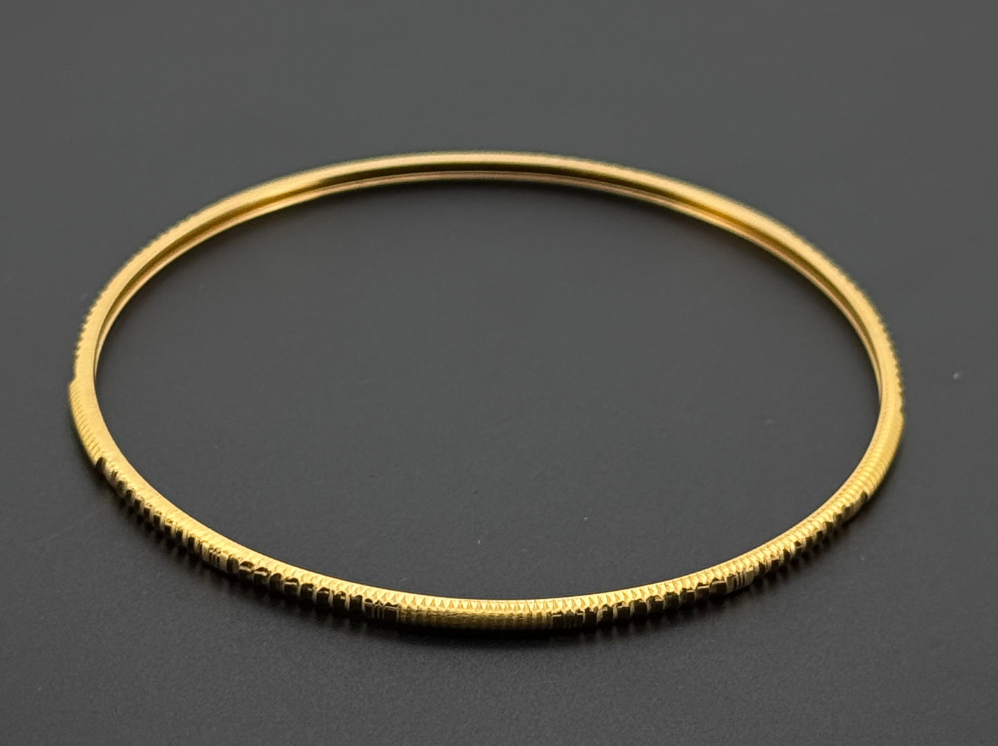 22k Solid Gold Equisite Bangles BG57