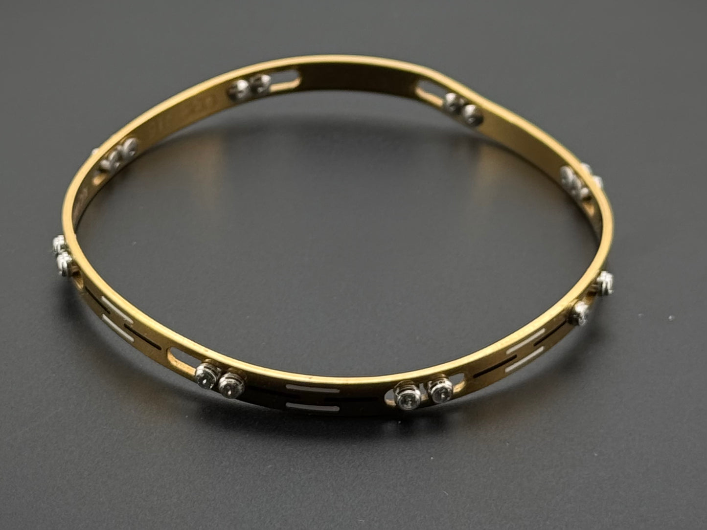 22k Solid Gold Equisite Two Tone Bangles BG59