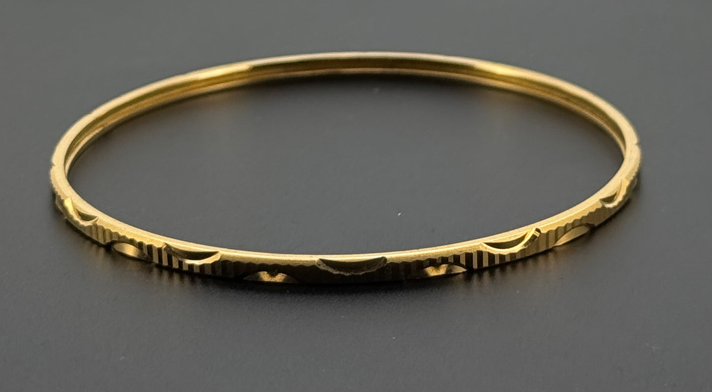 22k Solid Gold Equisite Bangles BG90