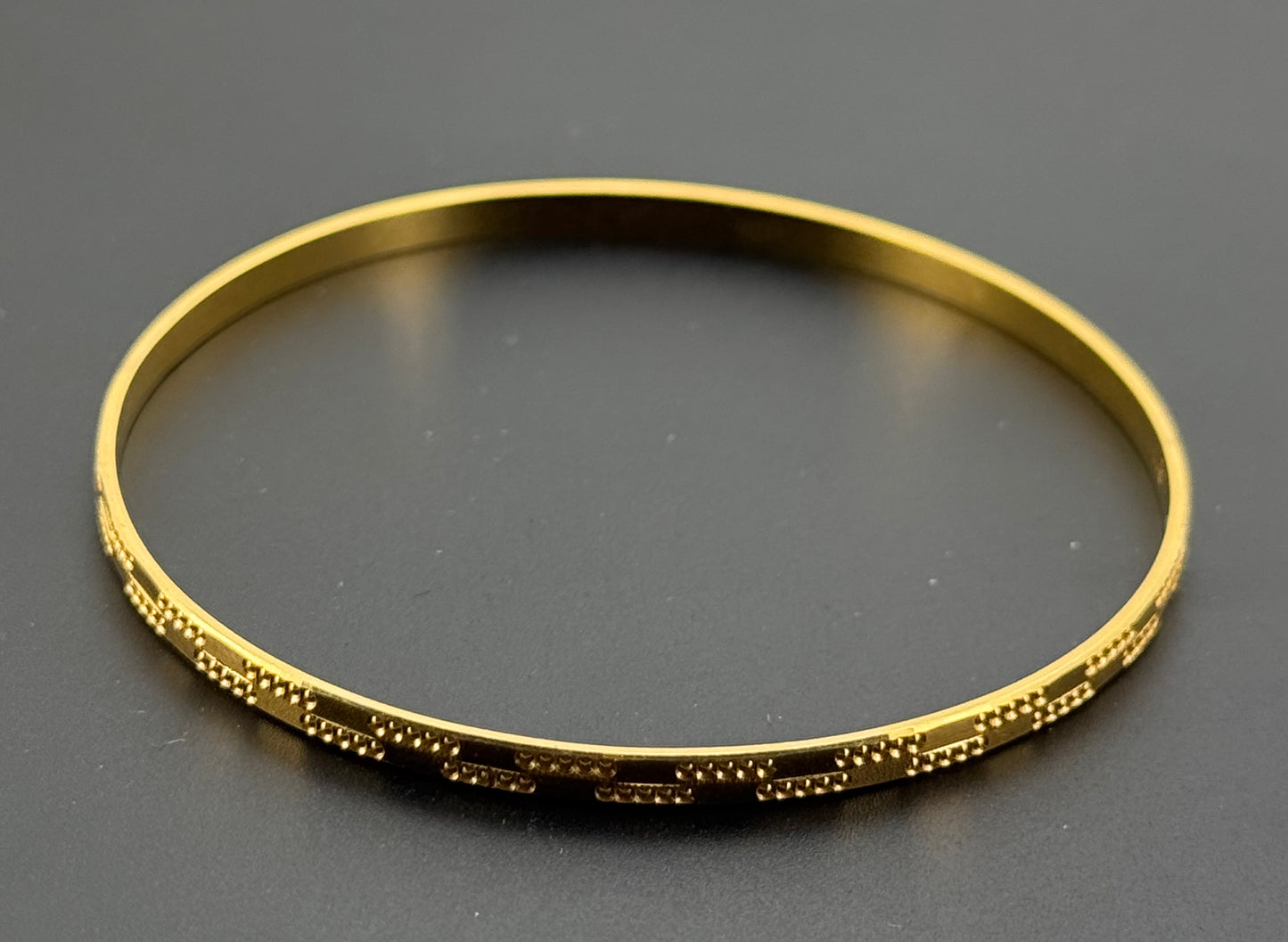 22k Solid Gold Equisite Bangles BG109