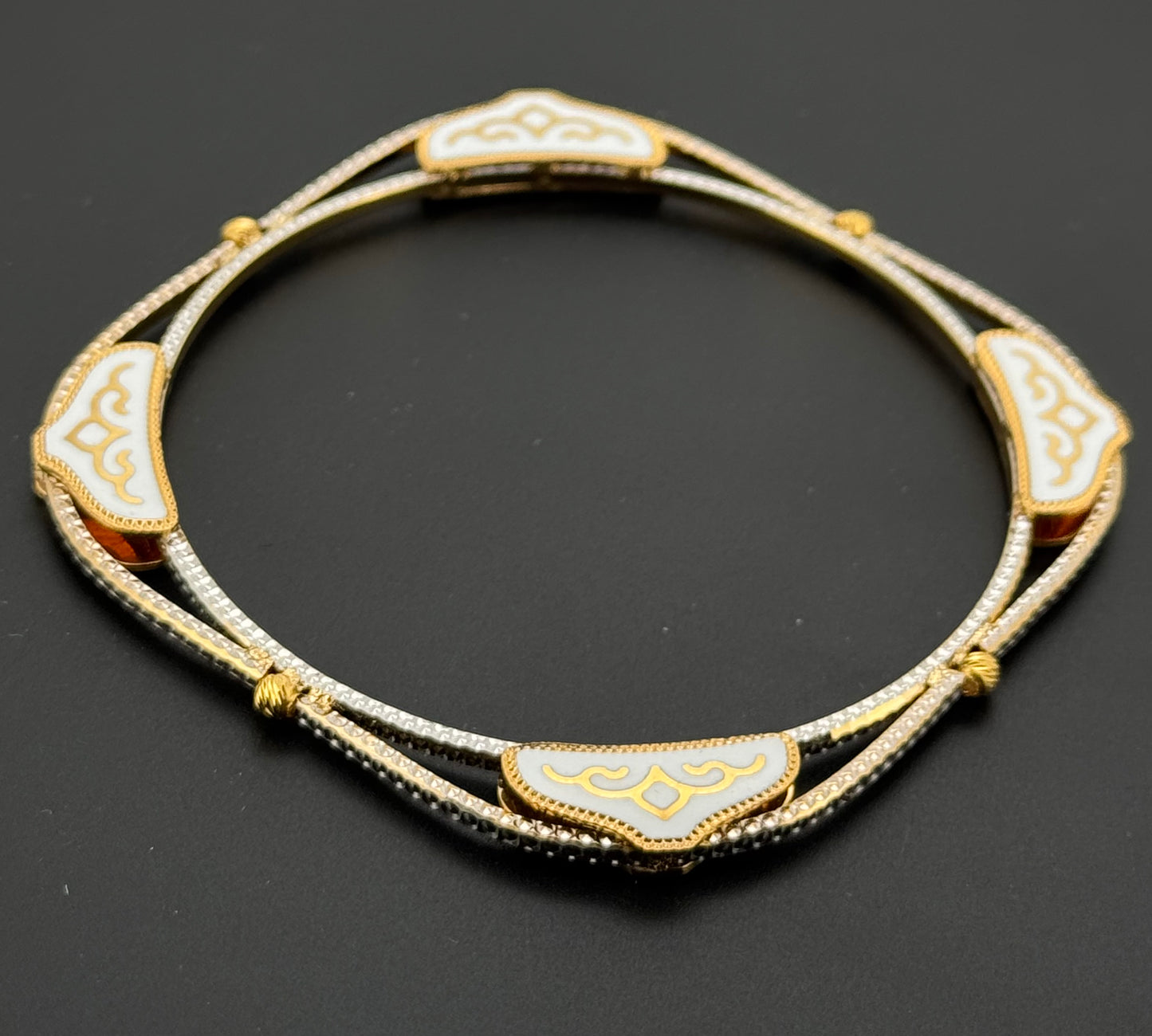 22k Solid Gold Equisite Two Tone Bangles BG111