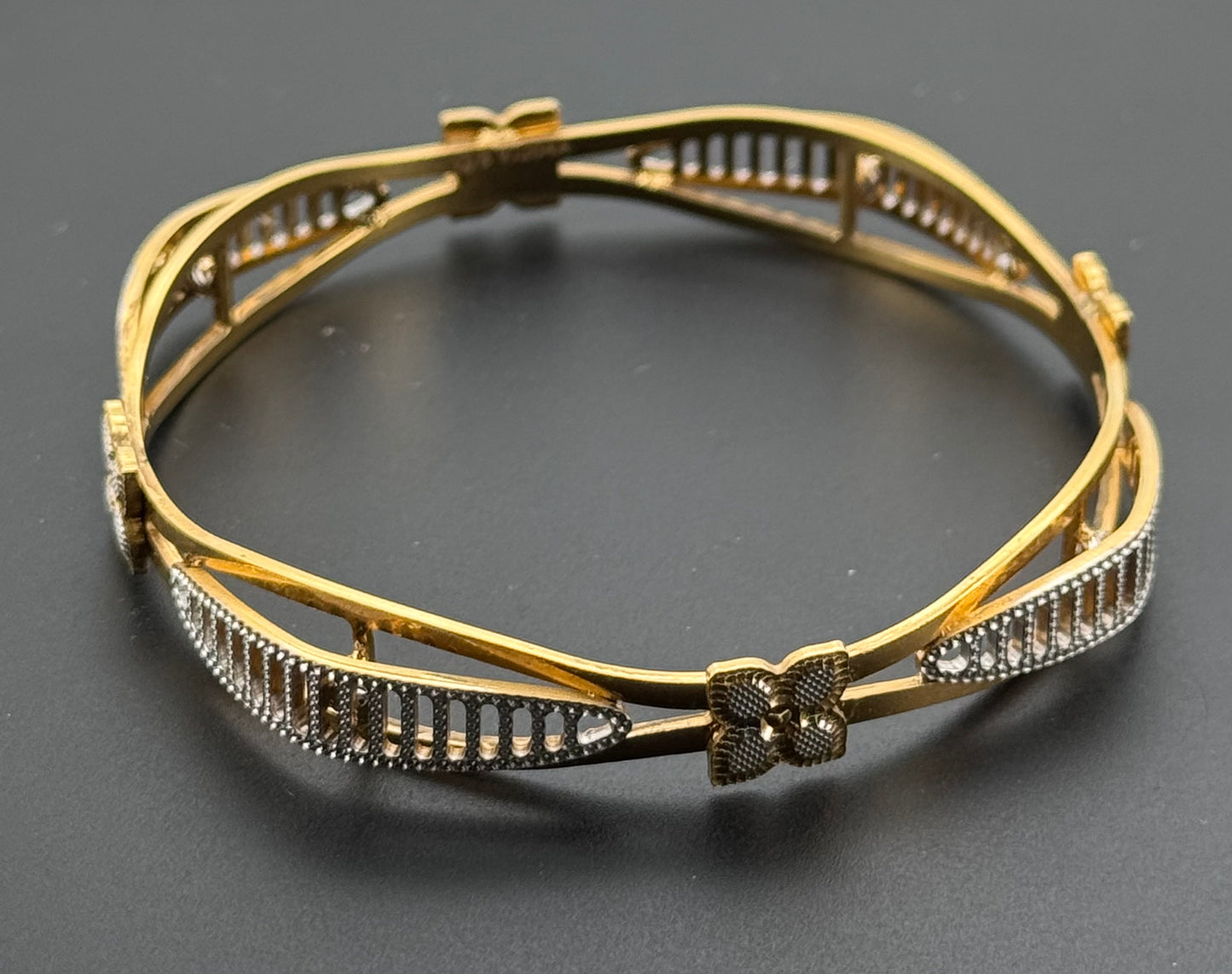 22k Solid Gold Equisite Two Tone Bangles BG126