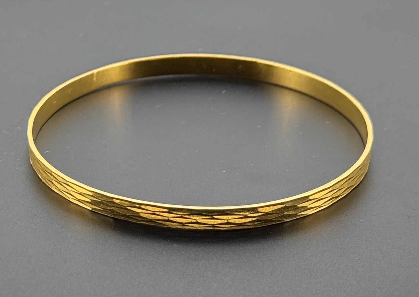 22k Solid Gold Equisite Bangles BG130