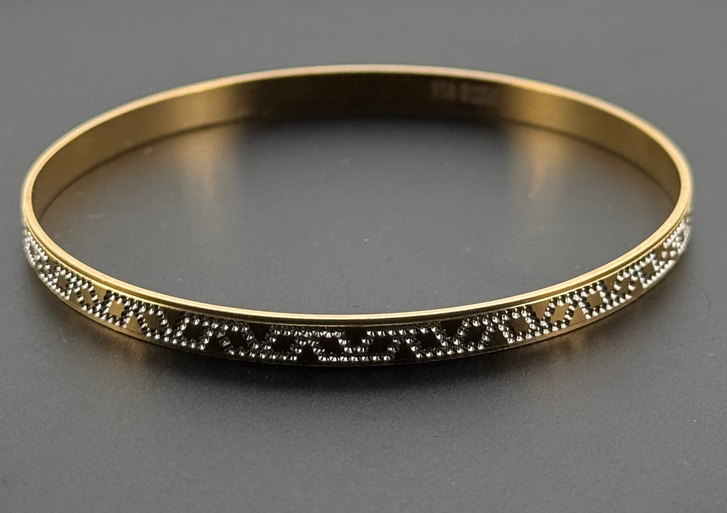 22k Solid Gold Equisite Two Tone Bangles BG132