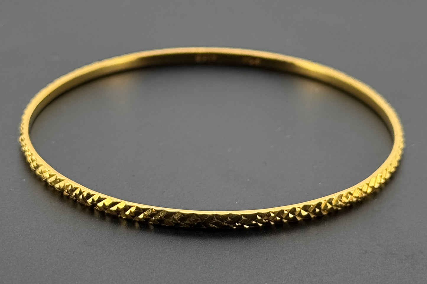 22k Solid Gold Equisite Bangles BG158