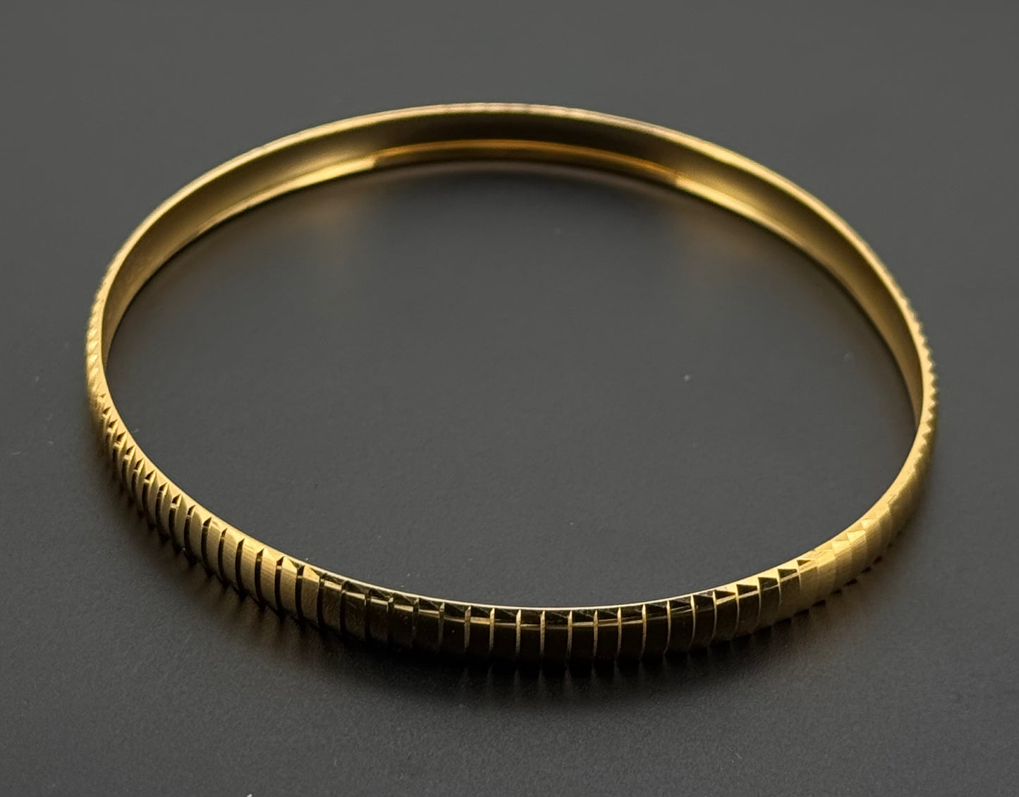22k Solid Gold Equisite Bangles BG168