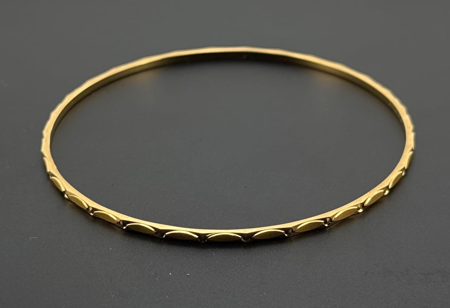 22k Solid Gold Equisite Bangles BG181