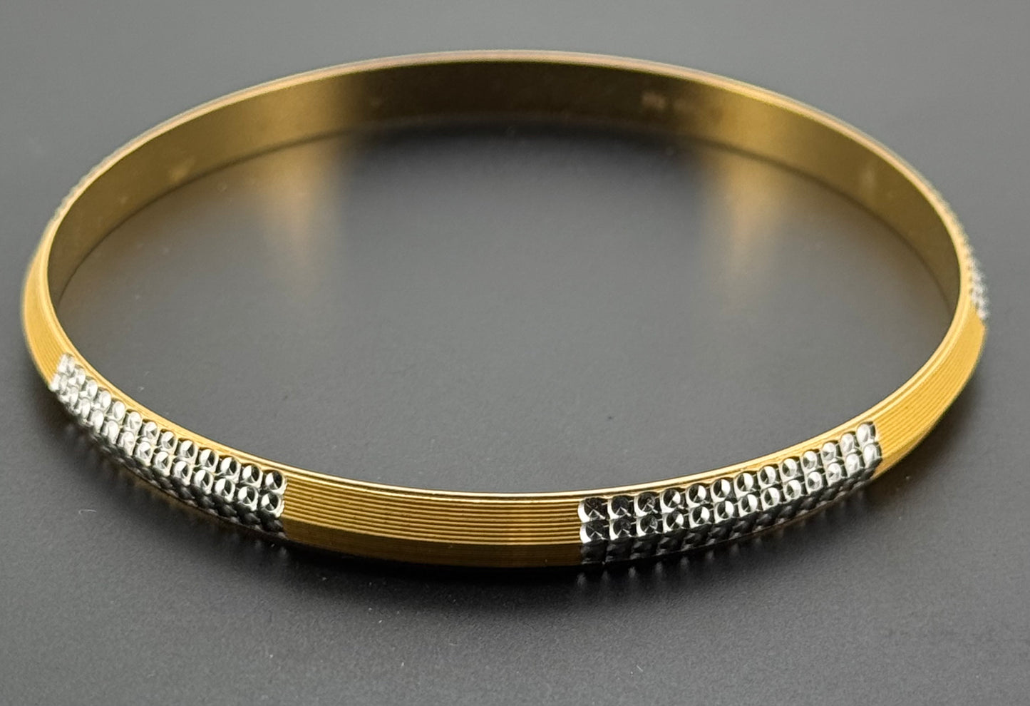 22k Solid Gold Equisite Two Tone Bangles BG182