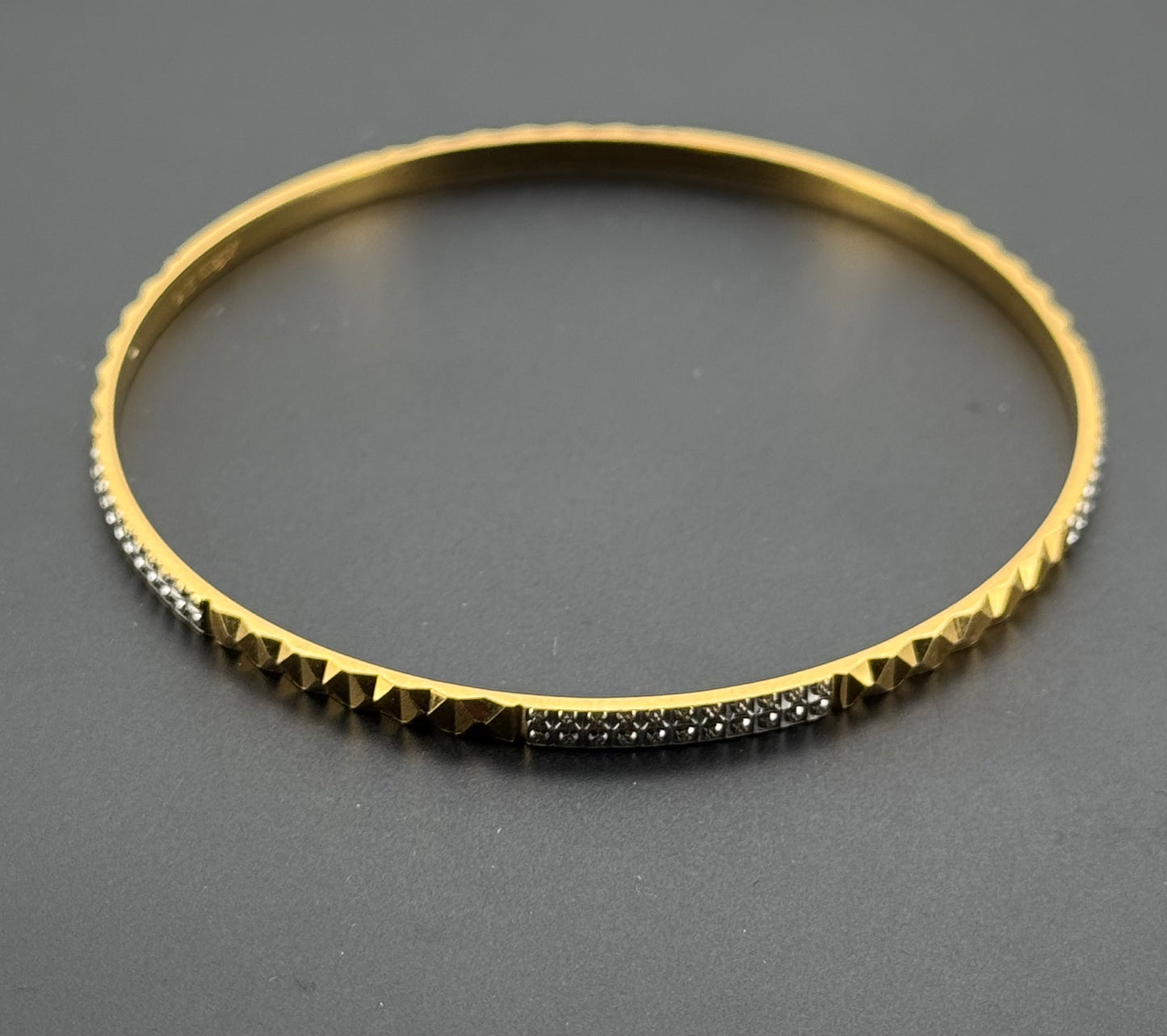 22k Solid Gold Equisite Two Tone Bangles BG197