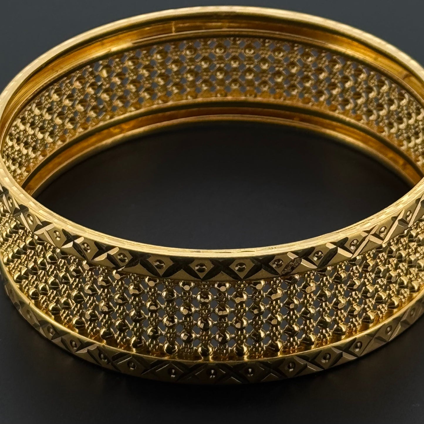 22K GOLD BANGLE ARCH100