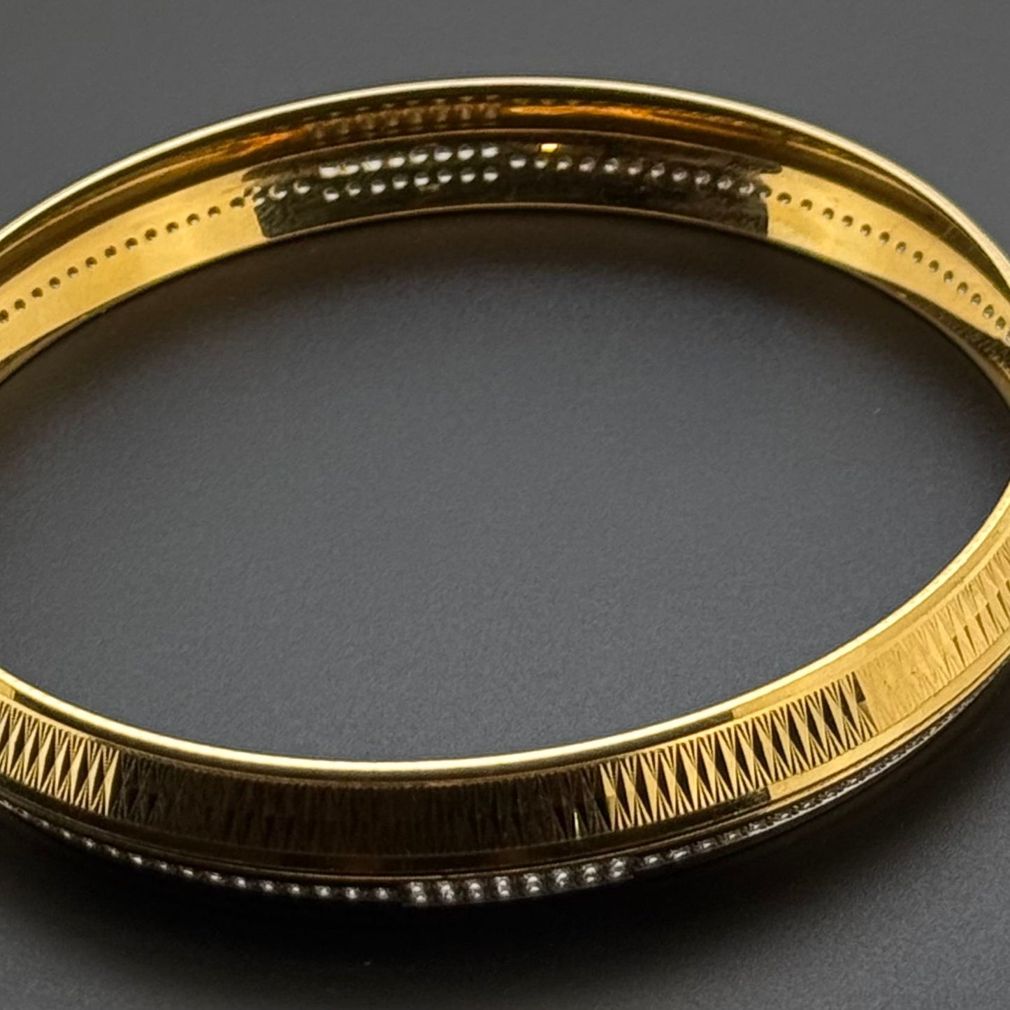 22k Simple Men bangle MB37