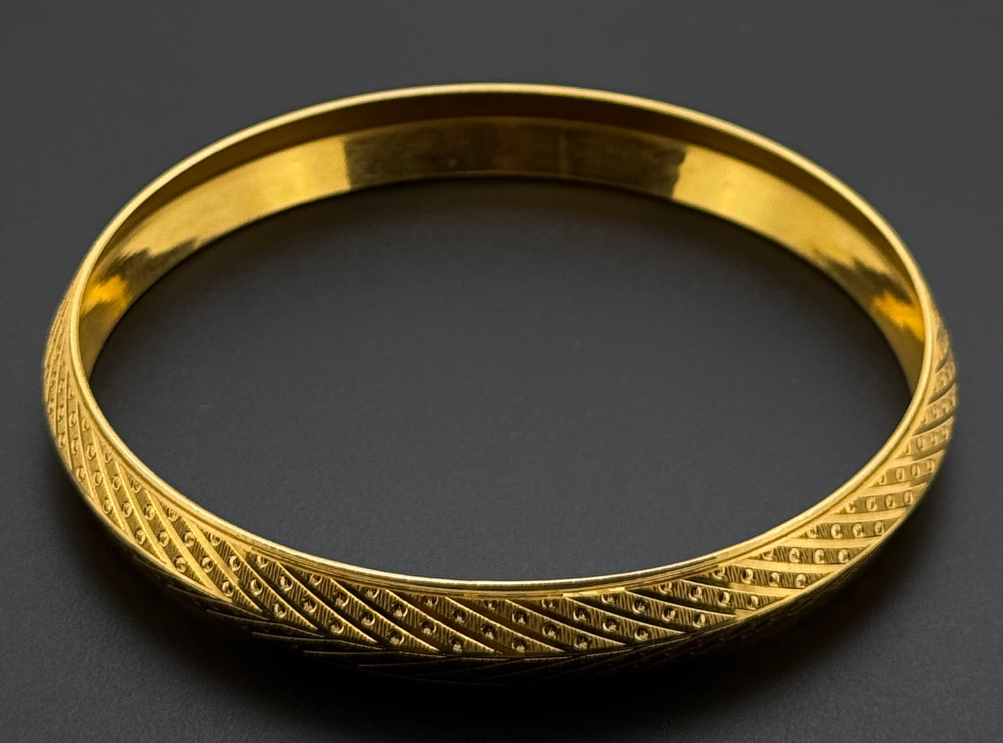 22k Simple Men Designer bangle MB49