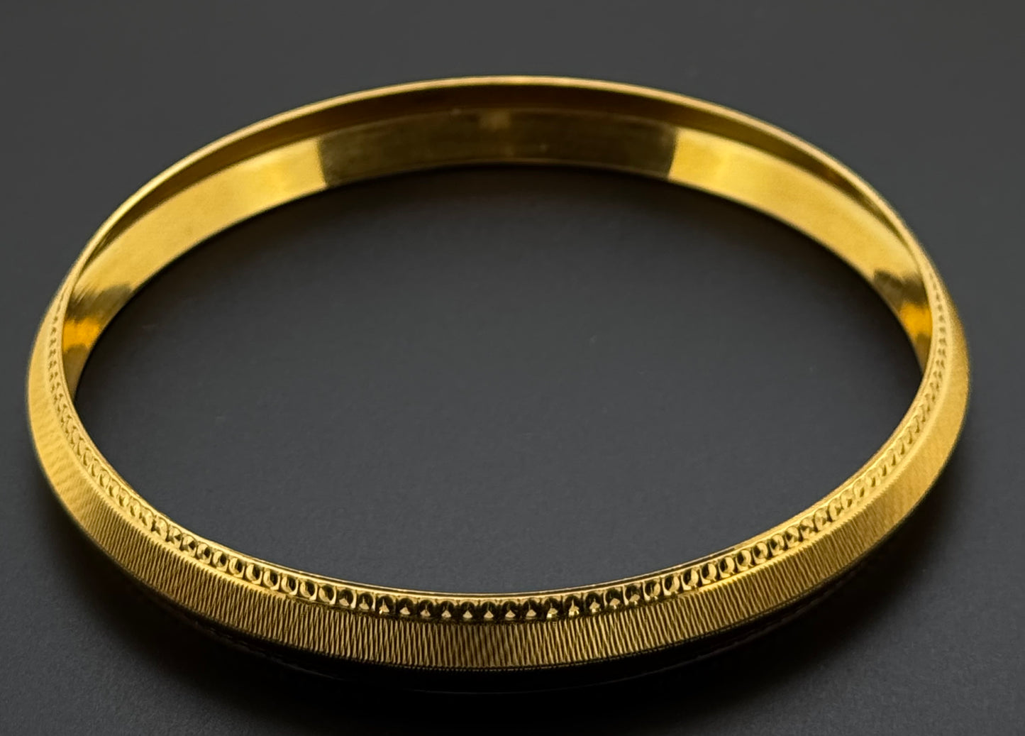 22k Simple Men Designer bangle MB51