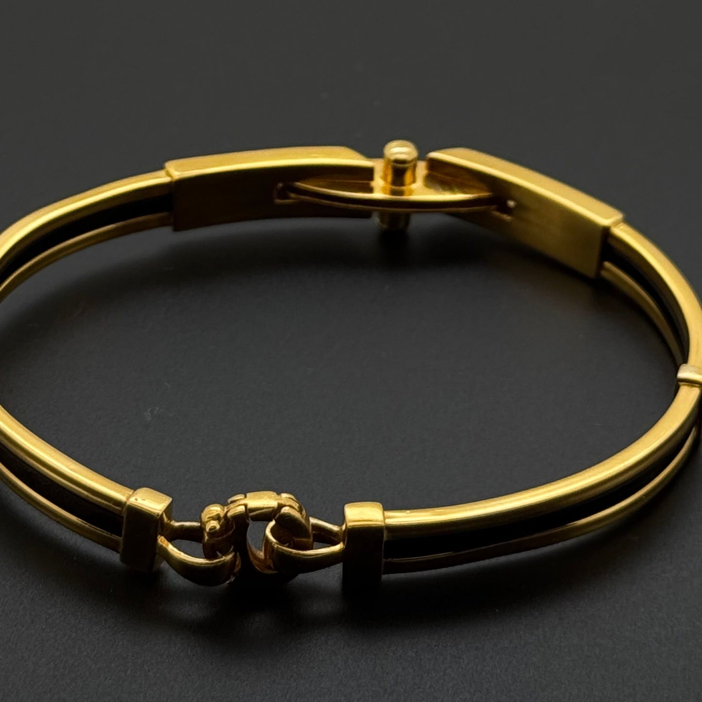 22k Simple Men Designer bangle MB55