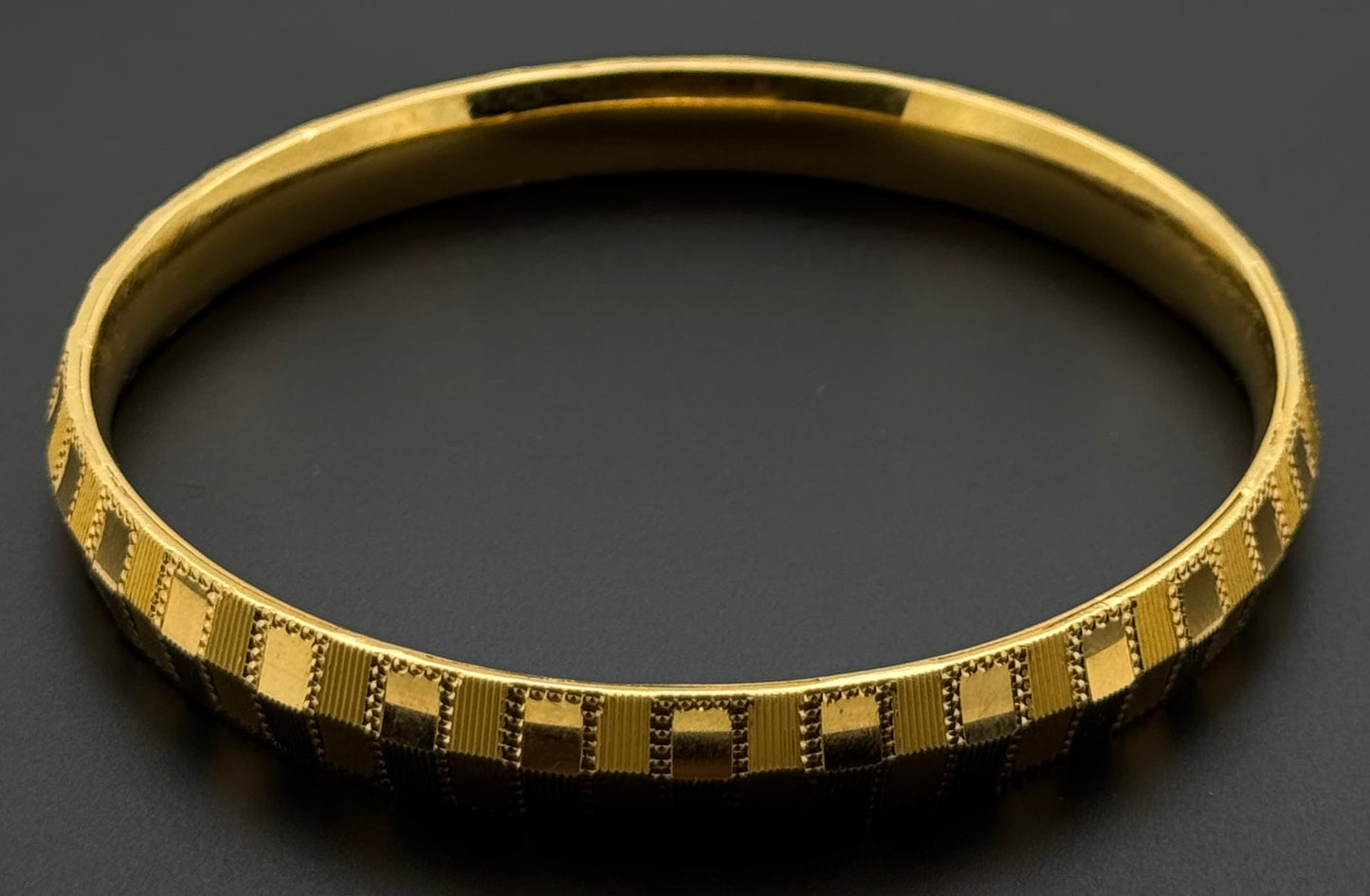 22k Simple Men Designer bangle MB49