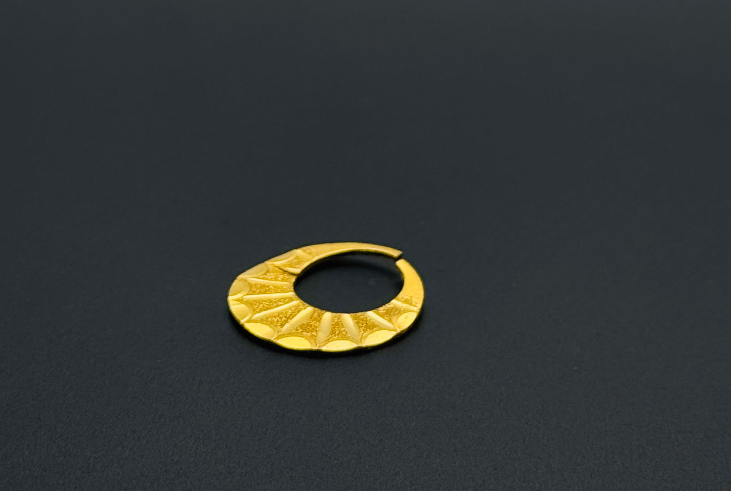 22K Classic Diamond Cut Hoop Earrings ME63