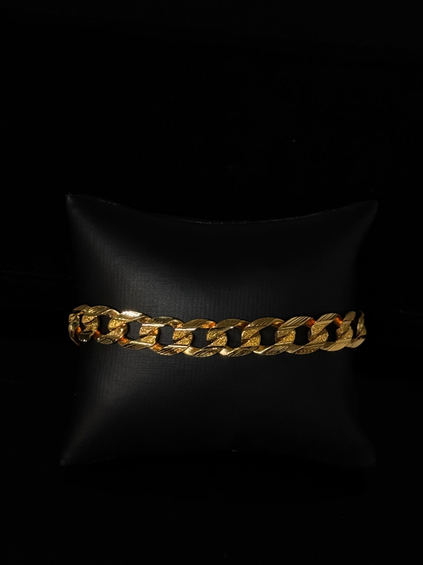 22K Elegant Men Bracelet MMB15