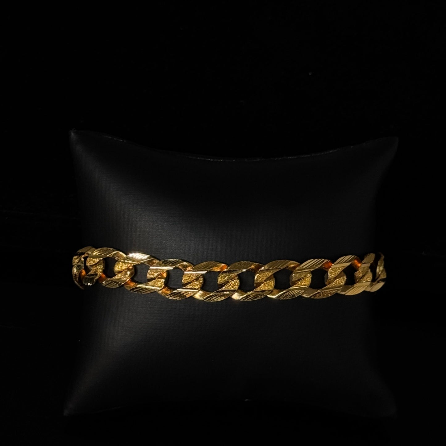 22K Elegant Men Bracelet MMB15