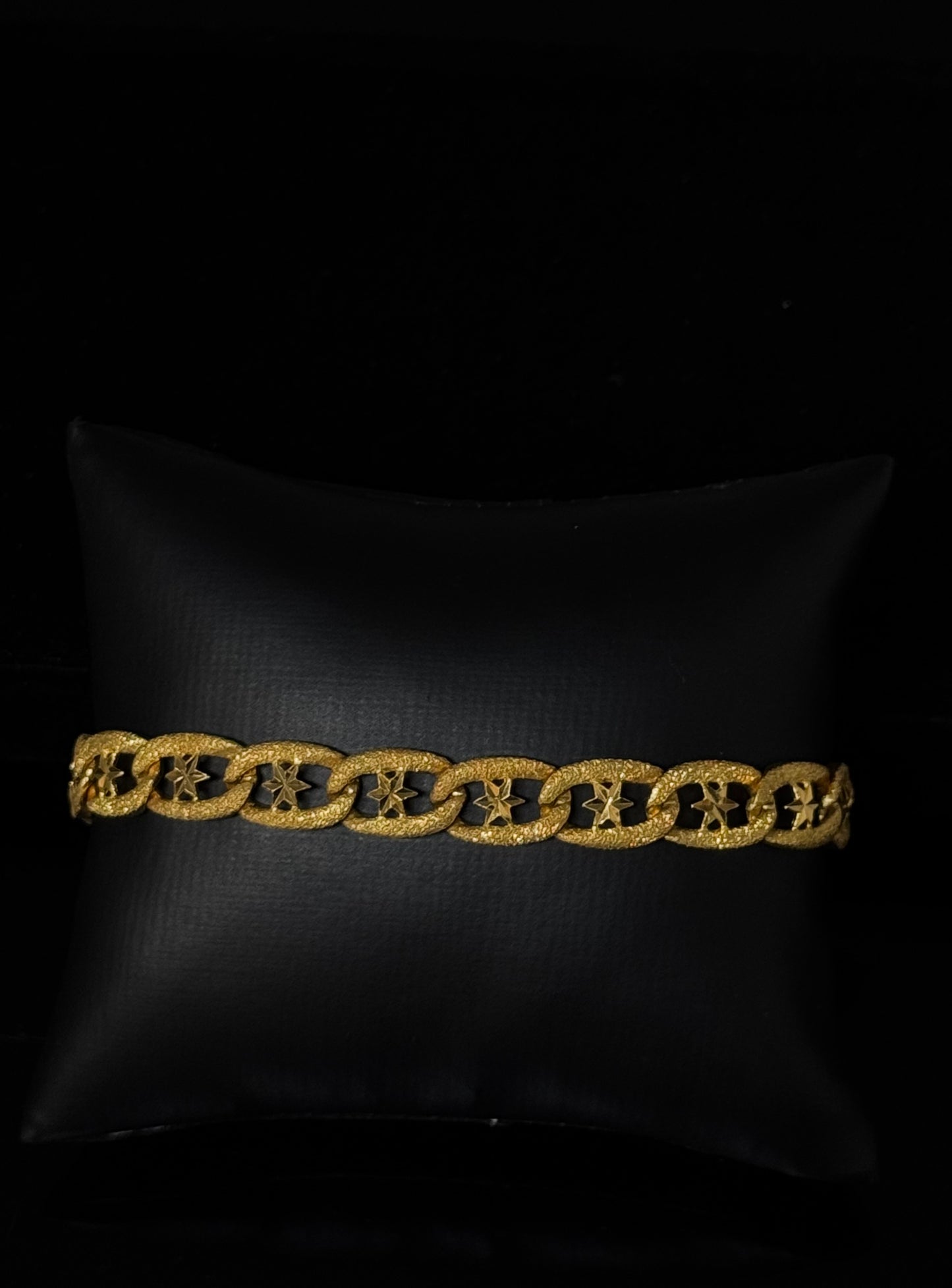 22K Elegant Men Bracelet MMB17