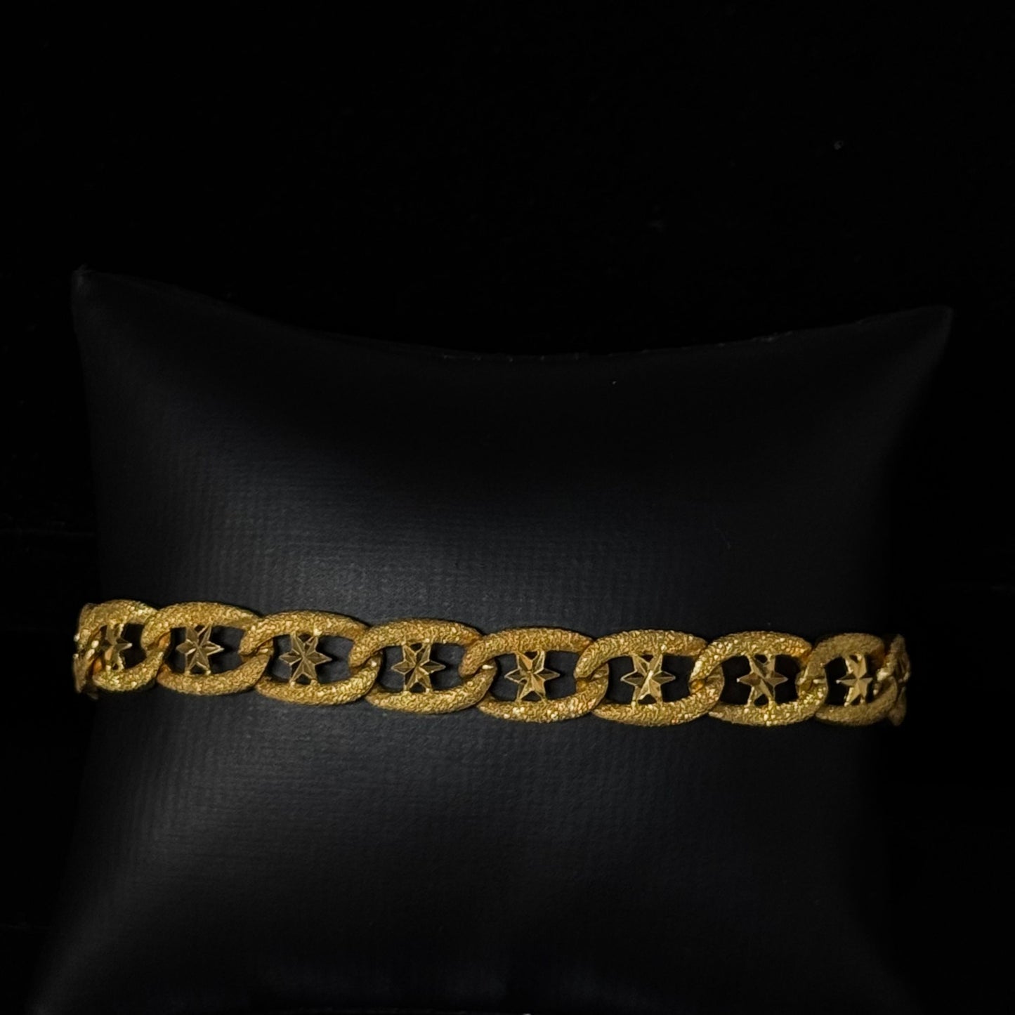 22K Elegant Men Bracelet MMB17