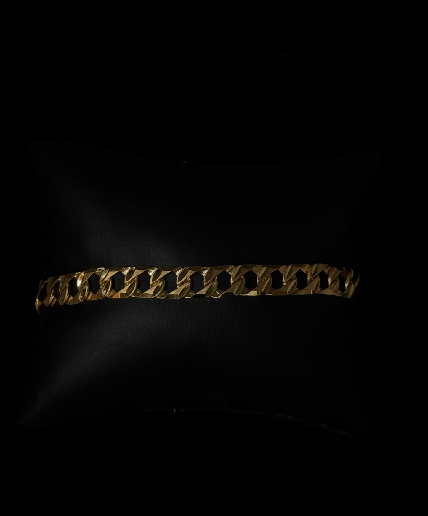 22K Elegant Men Bracelet MMB18