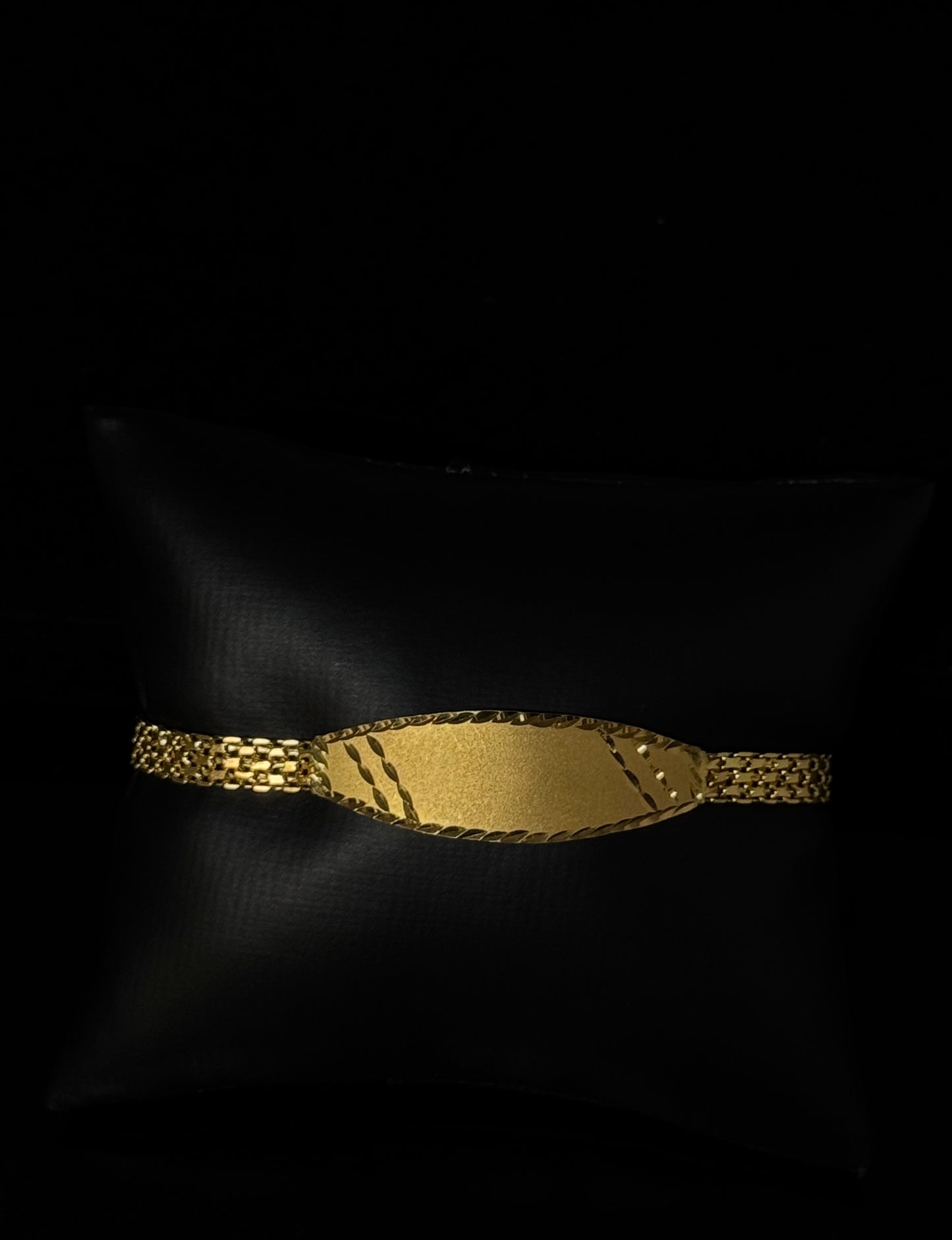 22K Elegant Men Bracelet MMB19