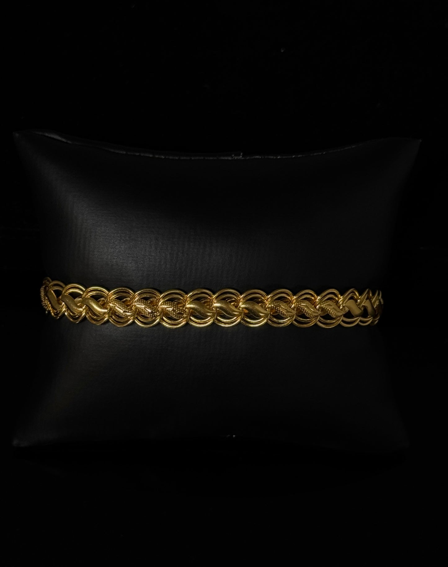 22K Elegant Men Bracelet MMB27