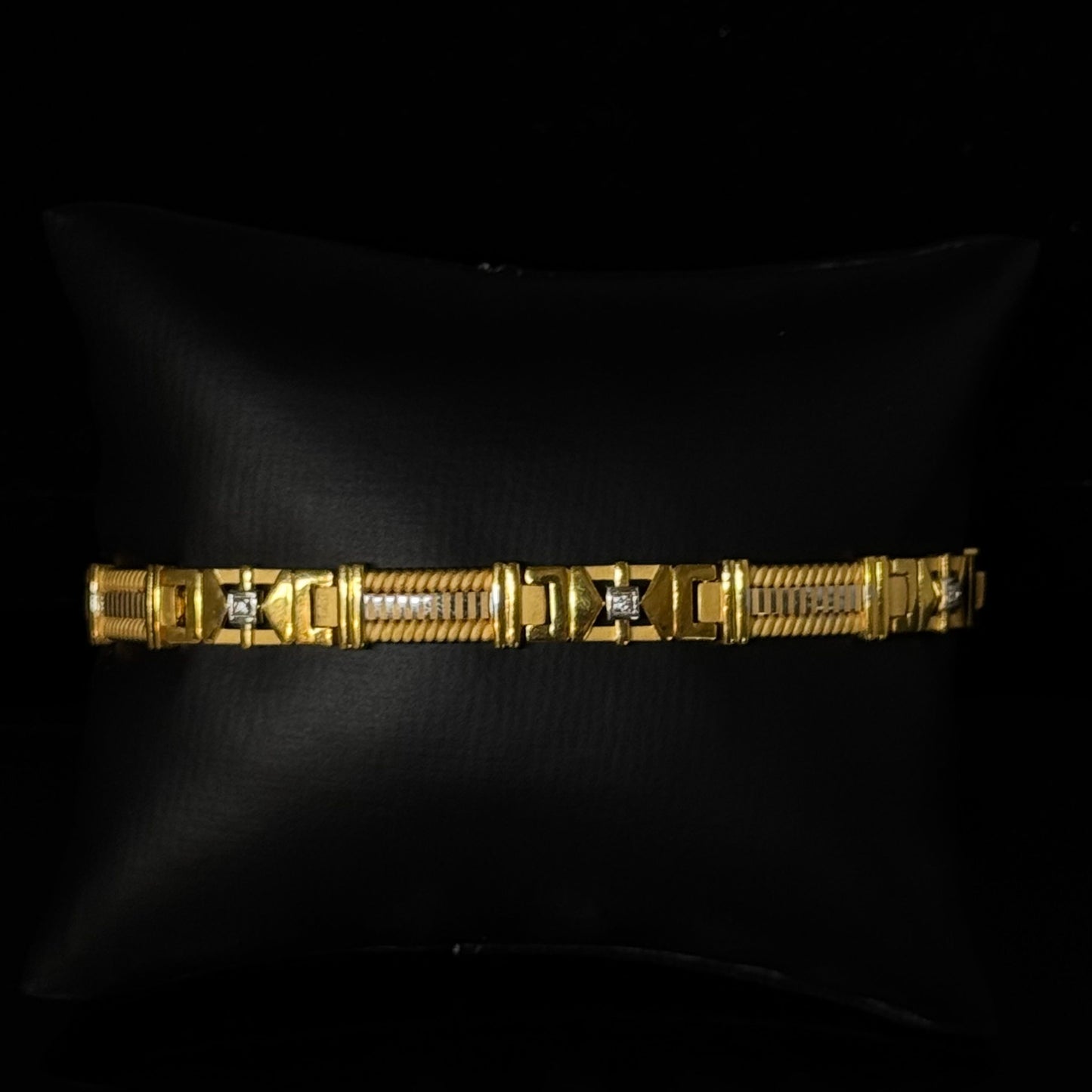 22K Elegant Men Bracelet MMB33