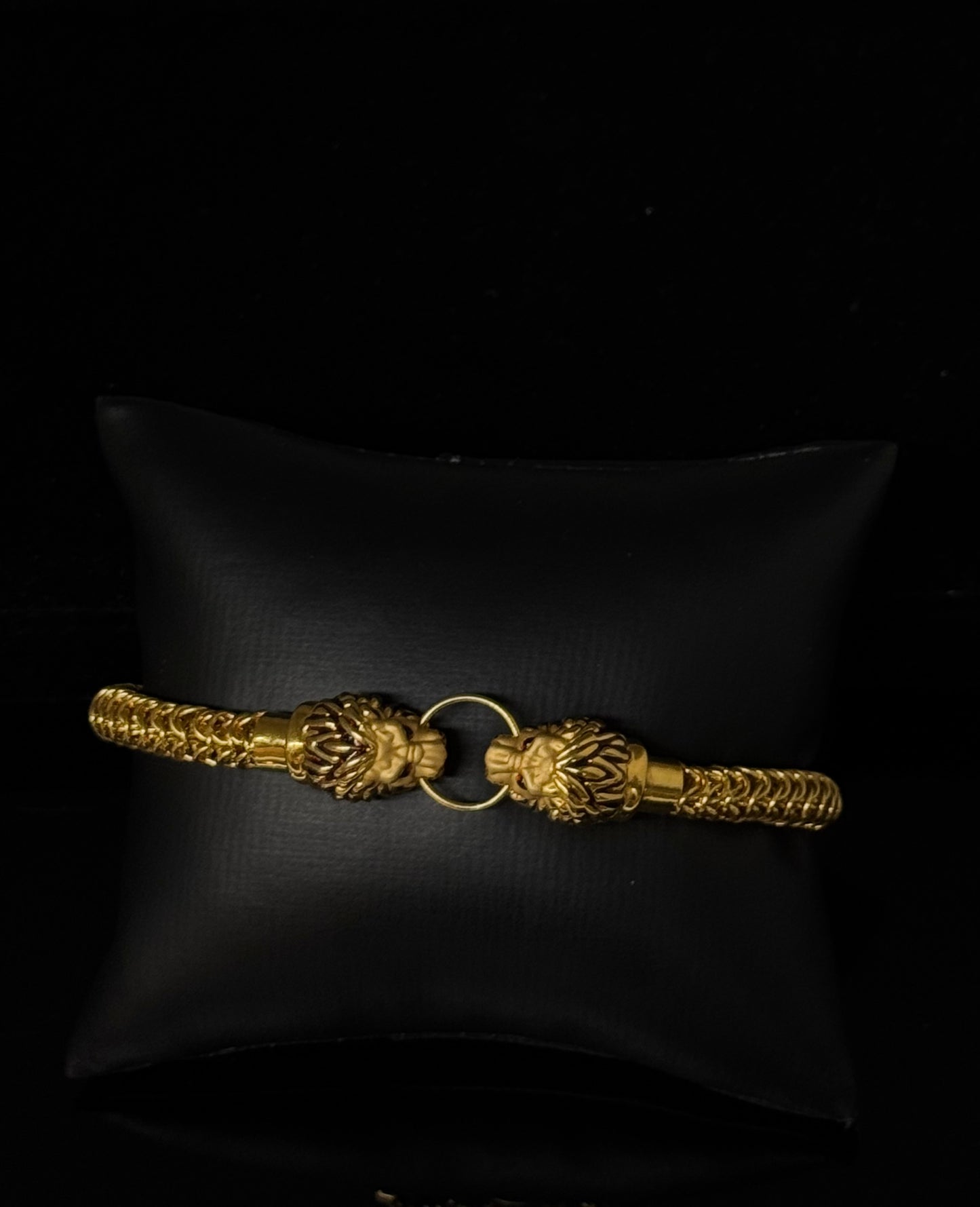 22K Elegant Men Lion Bracelet MMB36