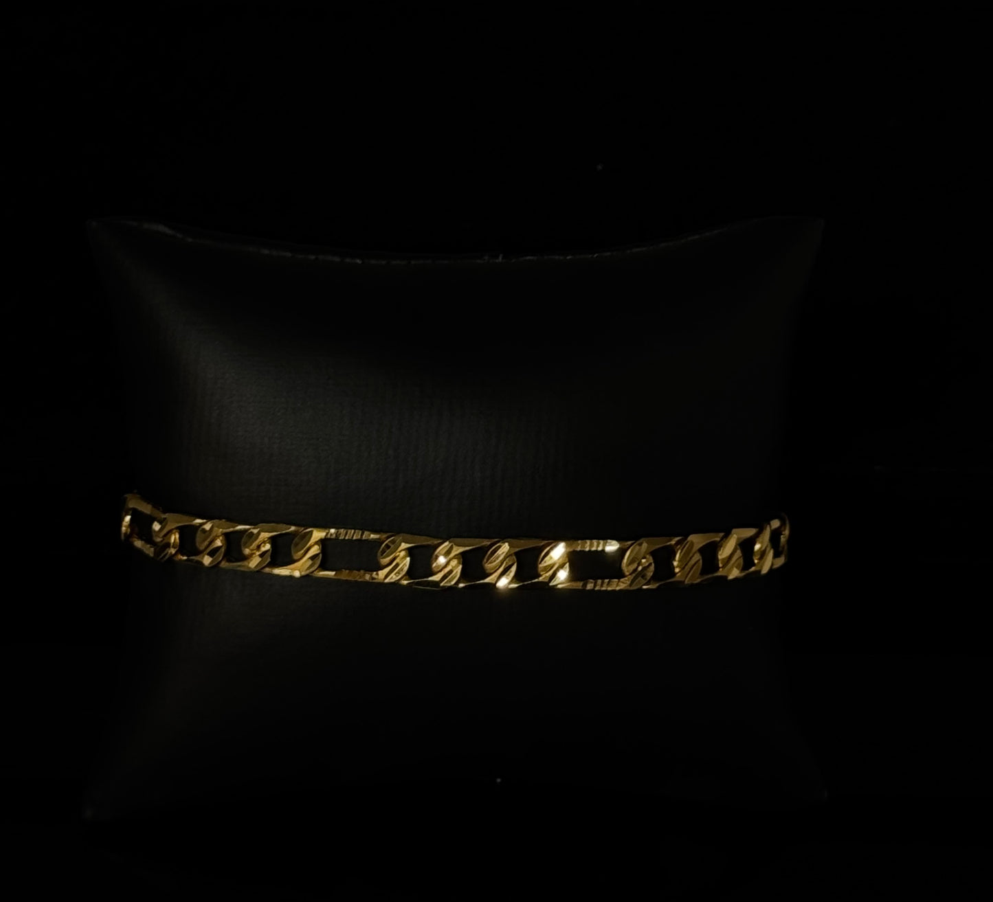 22K Elegant Men Bracelet MMB43