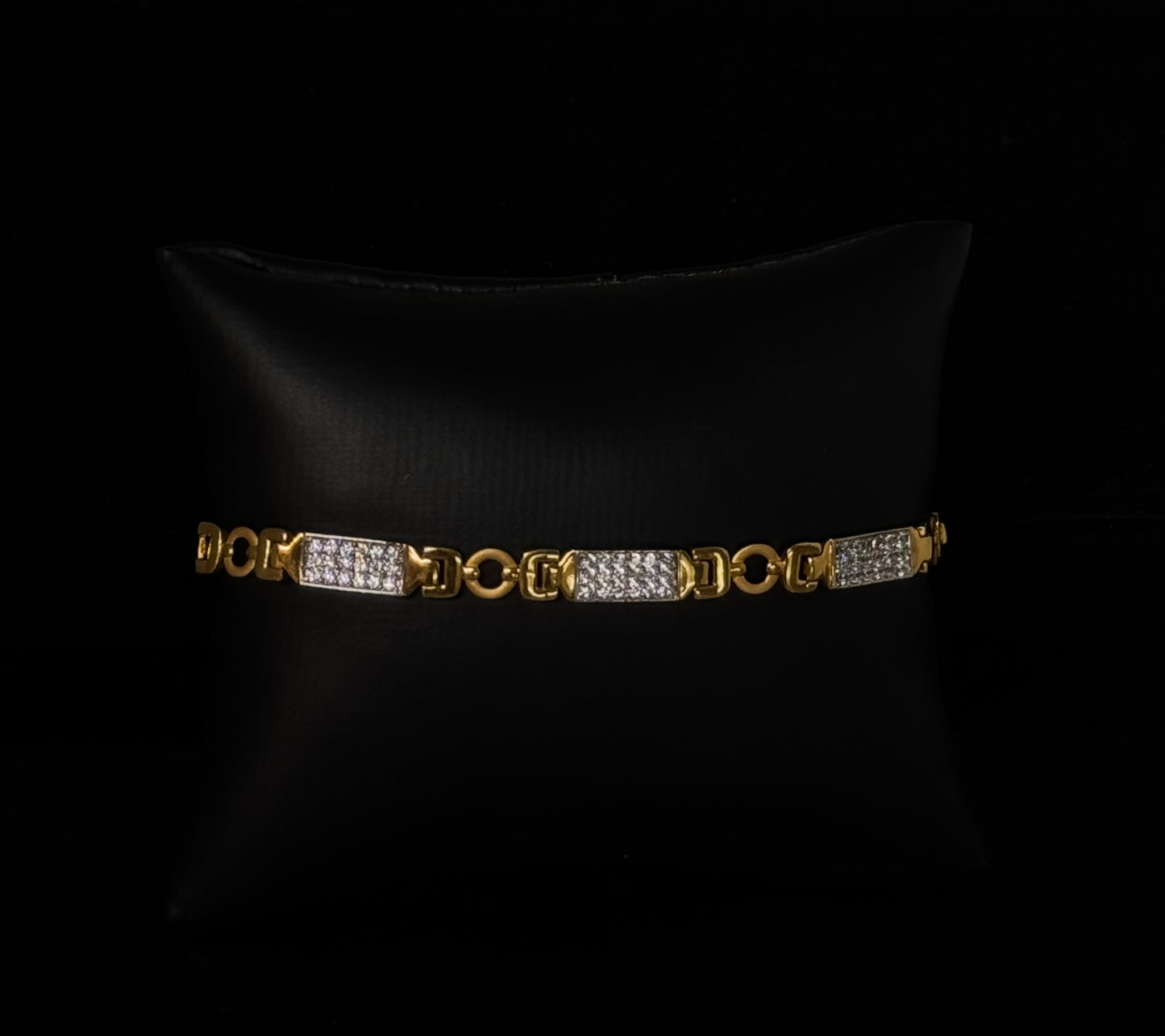 22K Elegant Men Bracelet MMB59