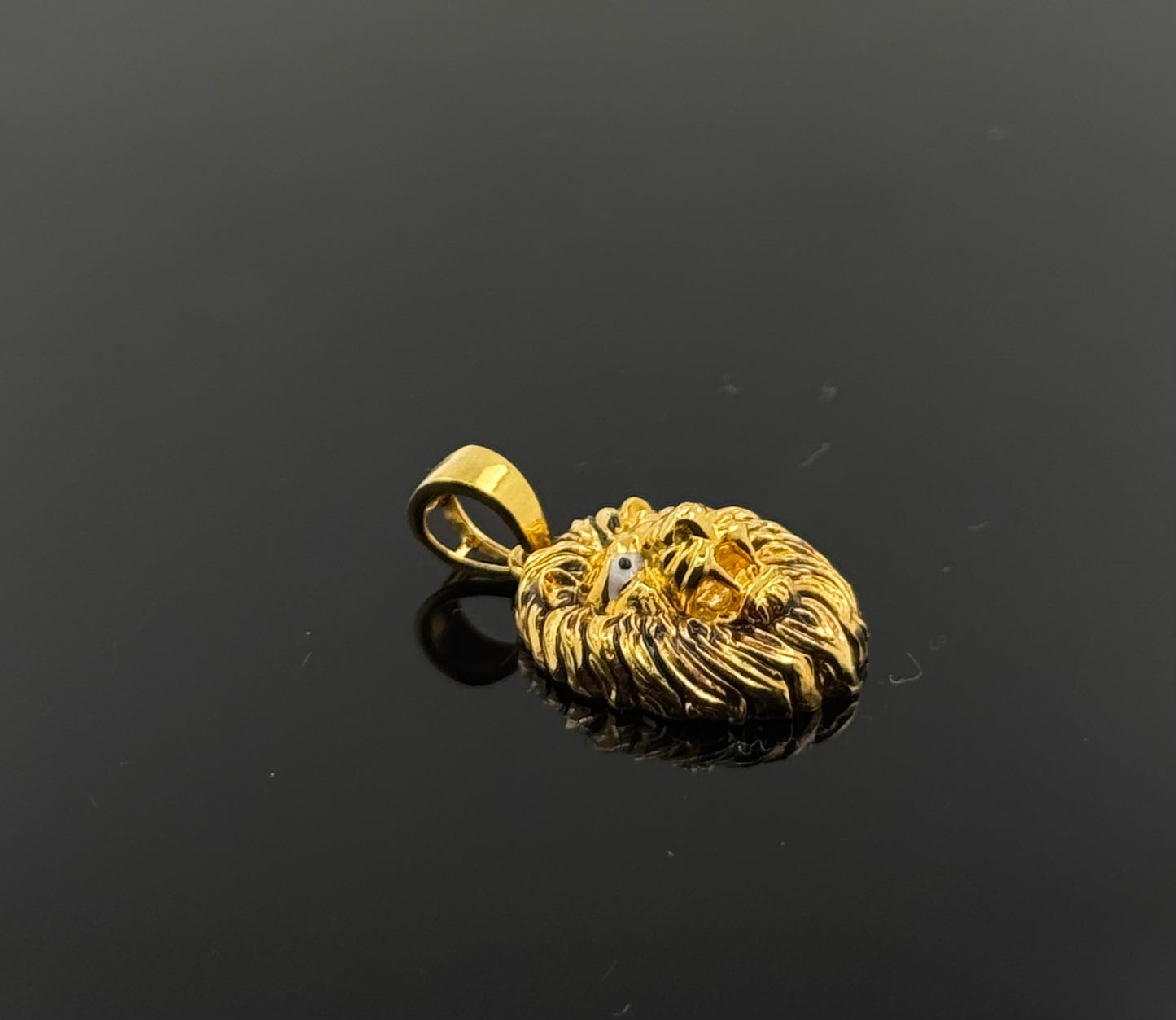 22K Solid Gold Fancy Pendants P147