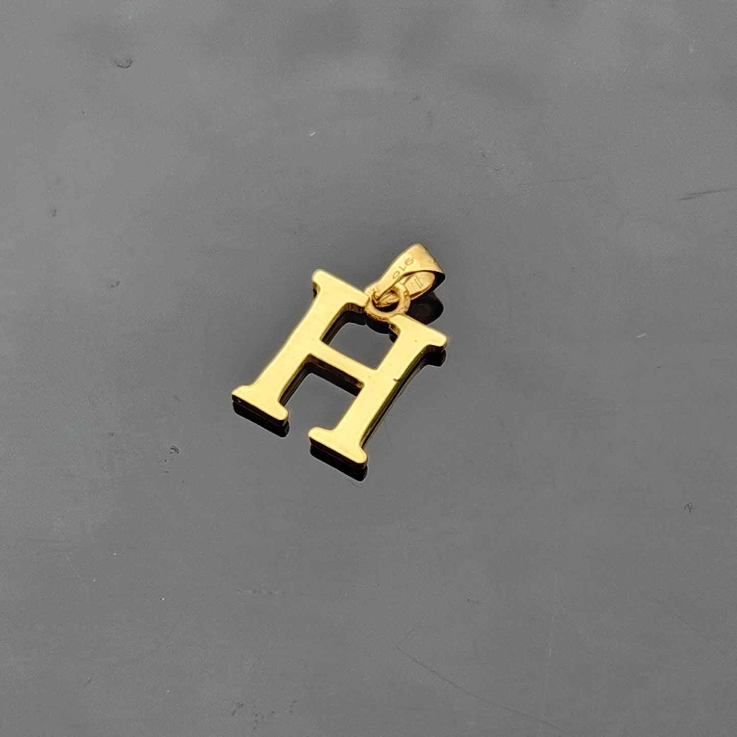 22K Solid Gold Letter Pendant P1540