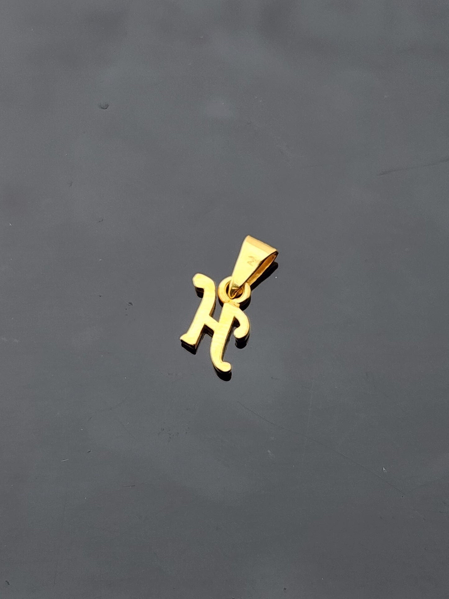 22K Solid Gold Letter Pendant P1594