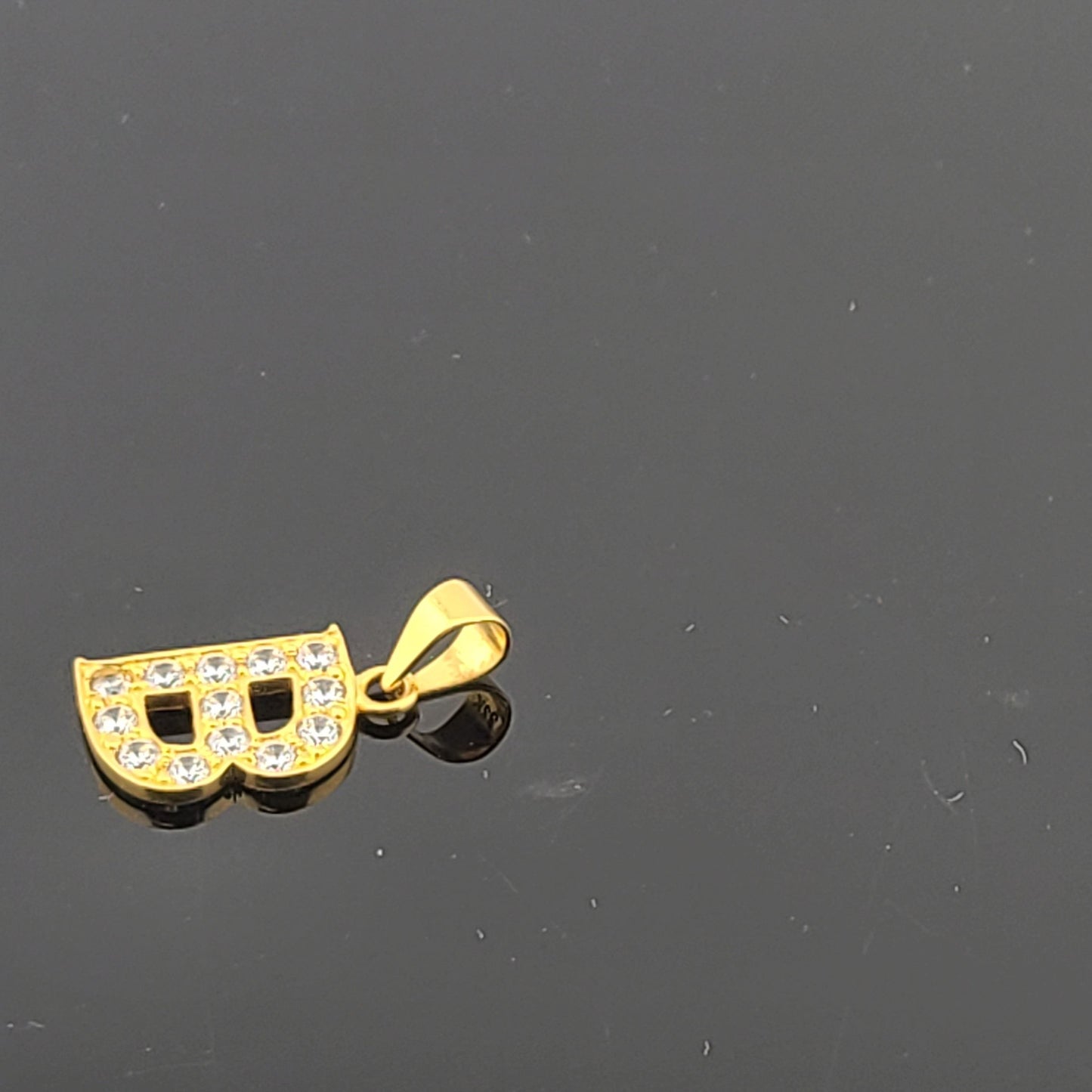 22K Solid Gold Letter Pendant P1643