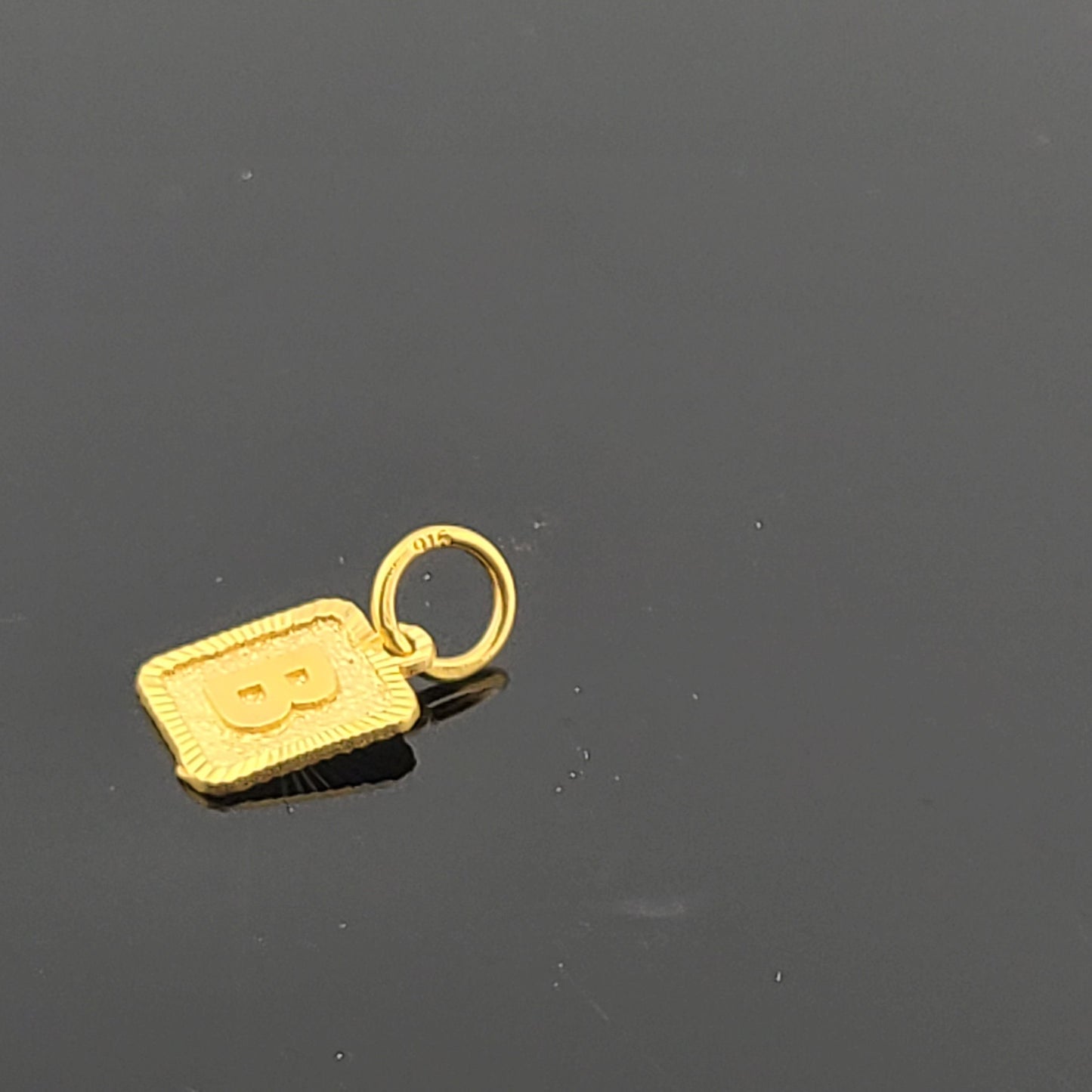 22K Solid Gold Letter Pendant P1645