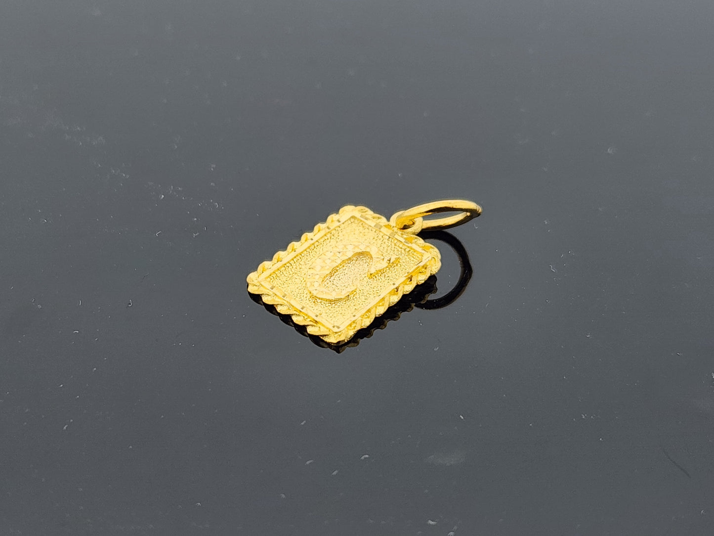 22K Solid Gold Letter Pendant P1669