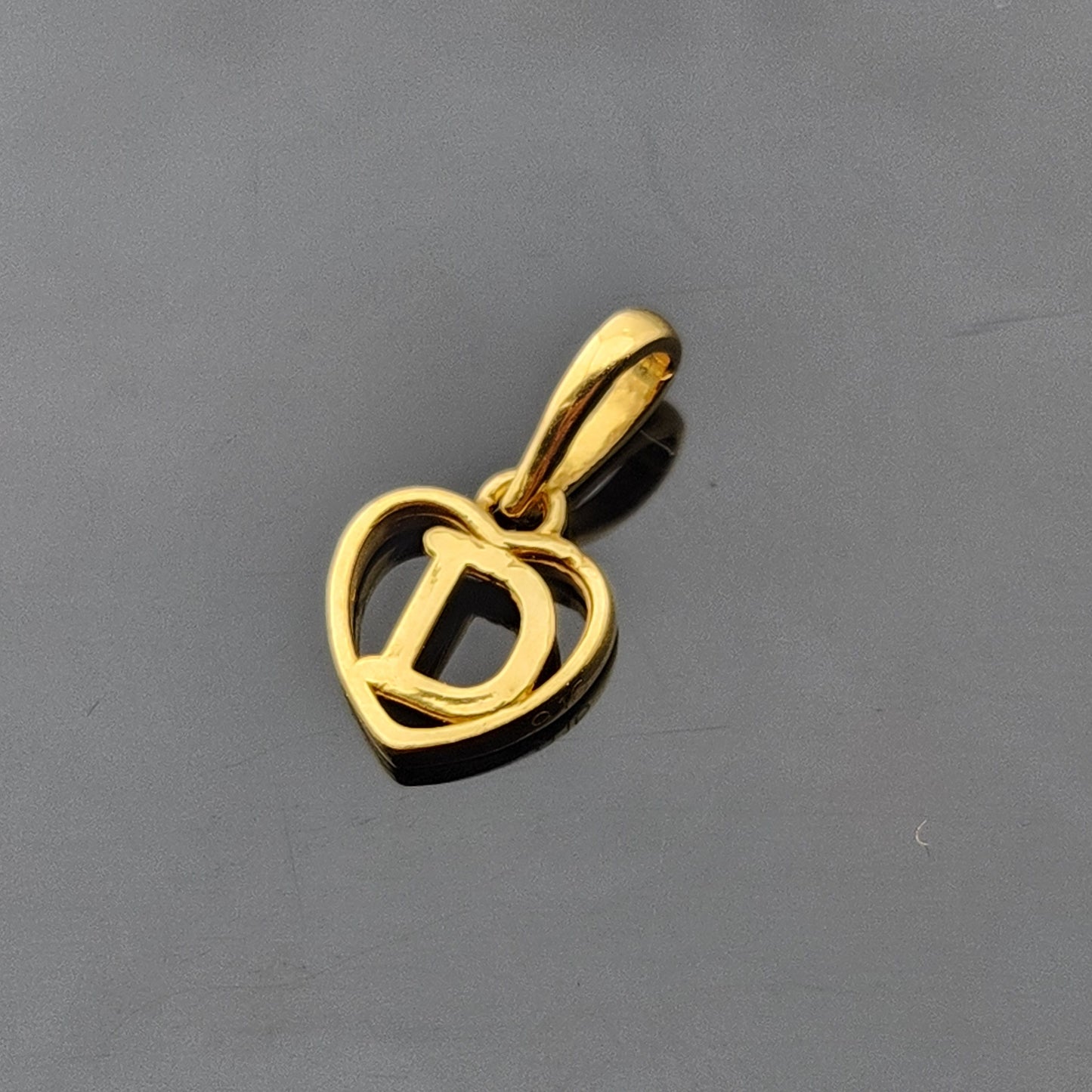 22K Solid Gold Letter Pendant P1689