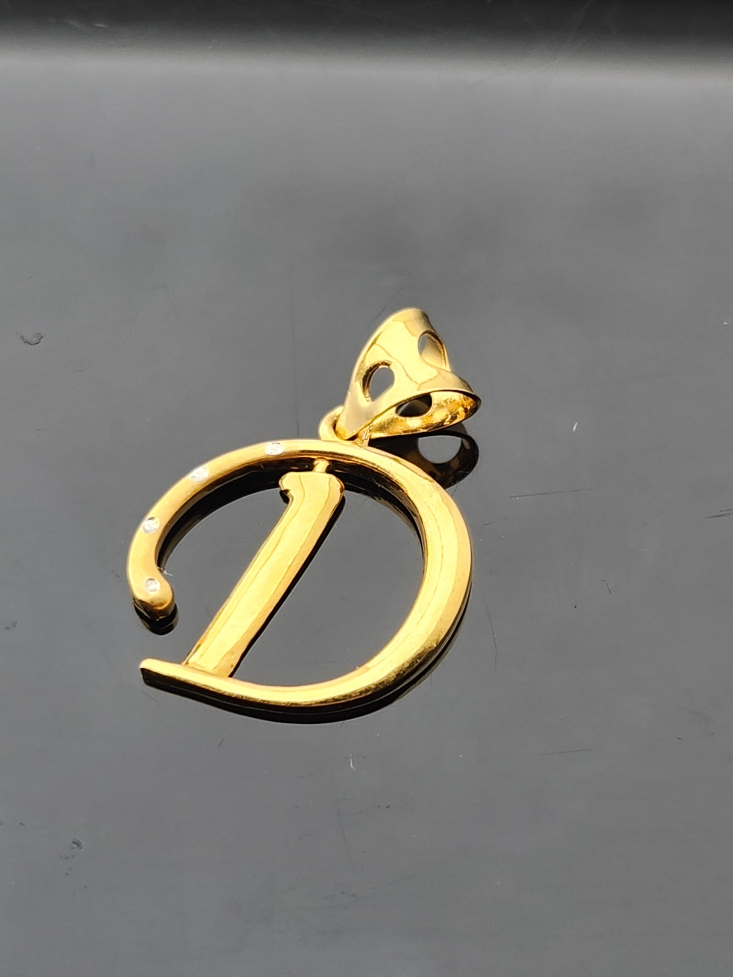 22K Solid Gold Letter Pendant P1700