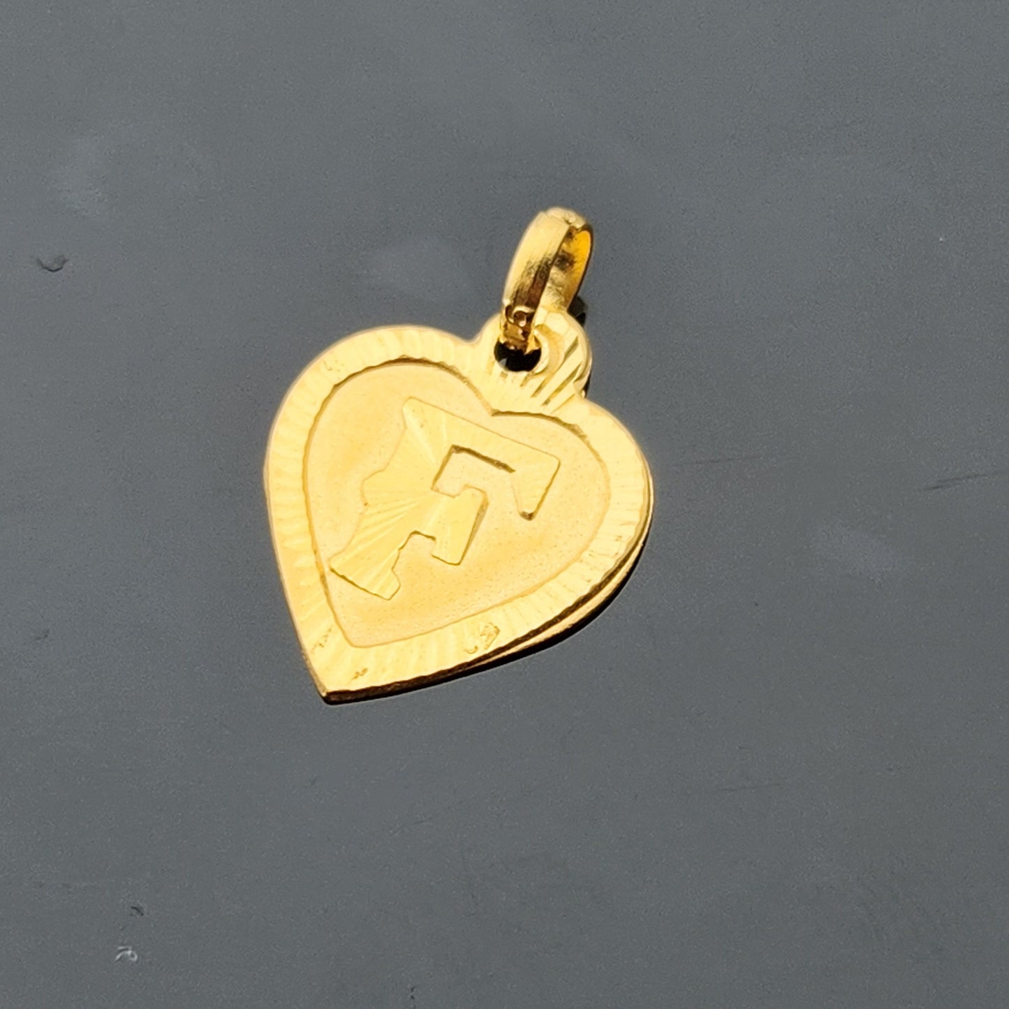 22K Solid Gold Letter Pendant P1719