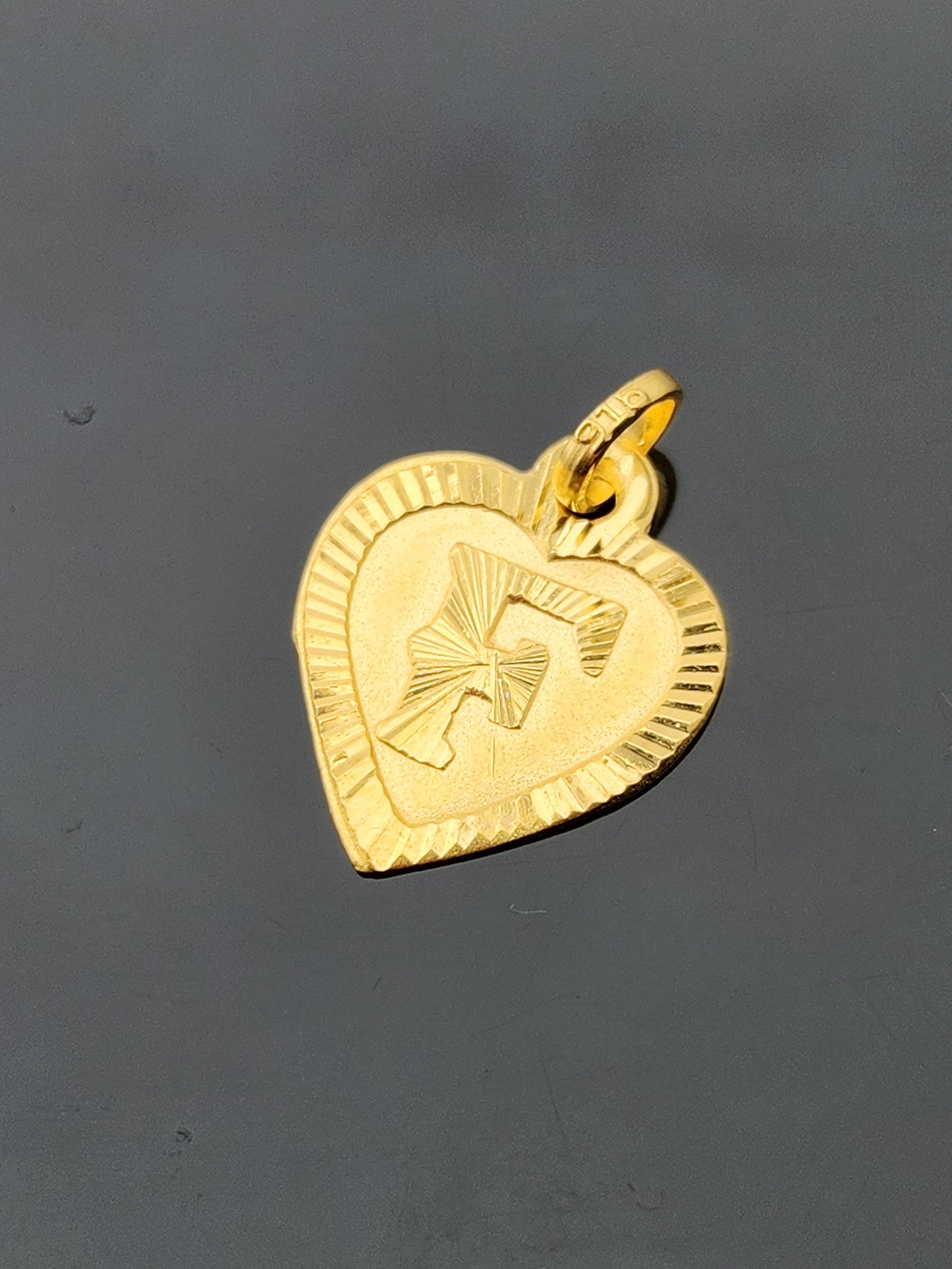 22K Solid Gold Letter Pendant P1729